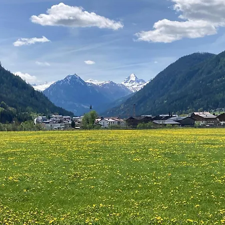 شقة Mountainview Mit Balkon Und Carport فلاخاو