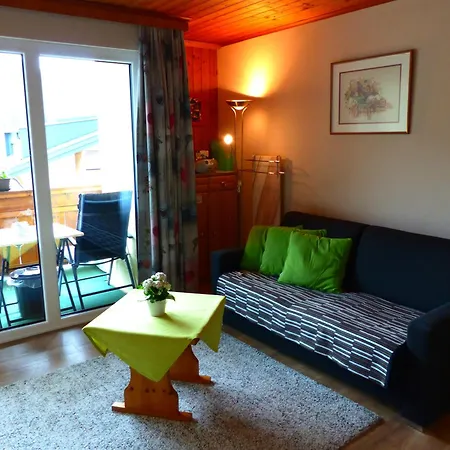 Mountainview Mit Balkon Und Carport Apartman Flachau